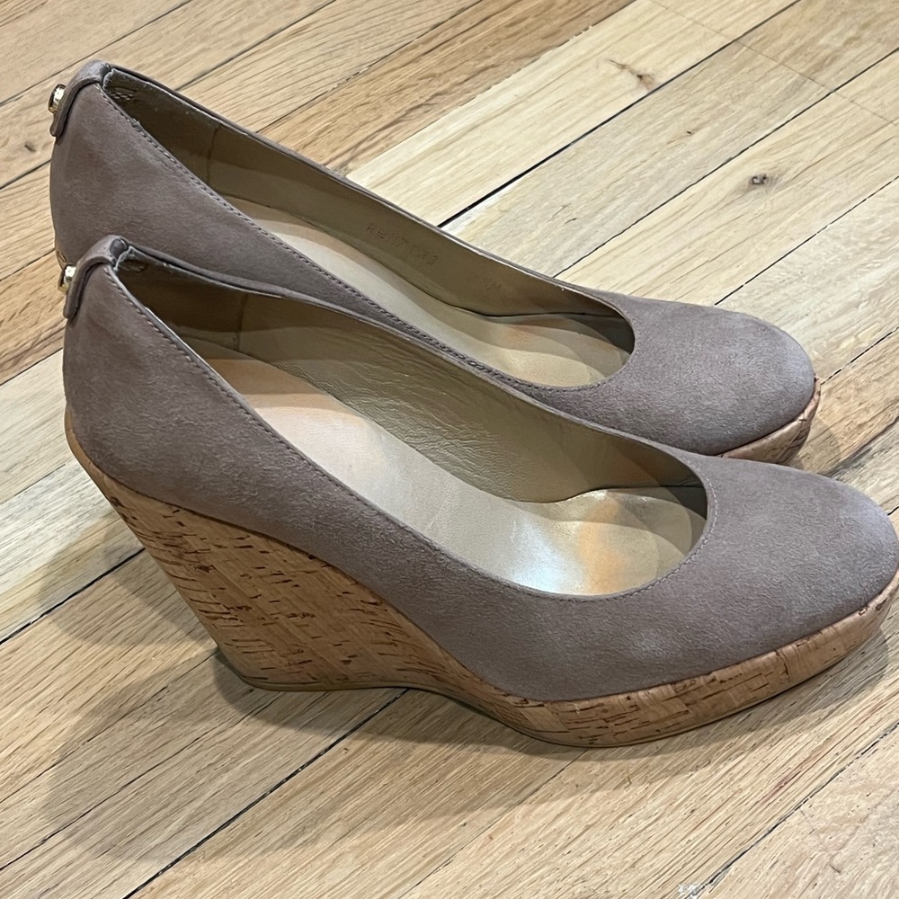 Stuart Weitzman Tan Wedged Shoes